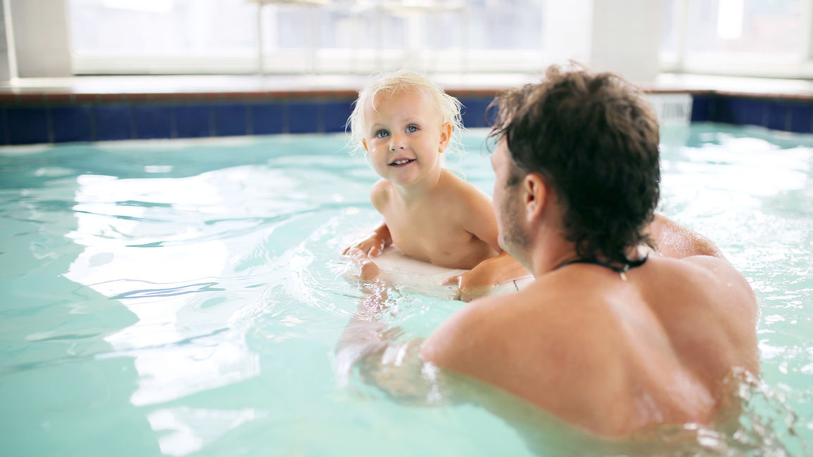 Hotel Guide: 6 Tips to Help You When Travelling With Infants